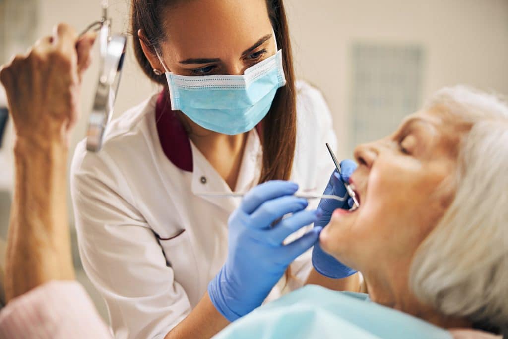 Essential Tips for Maintaining Healthy Dental Implants